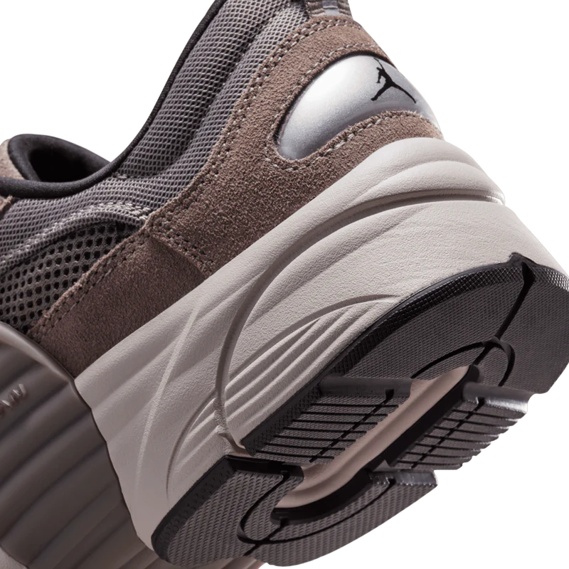Jordan Trunner O/S - Image 7