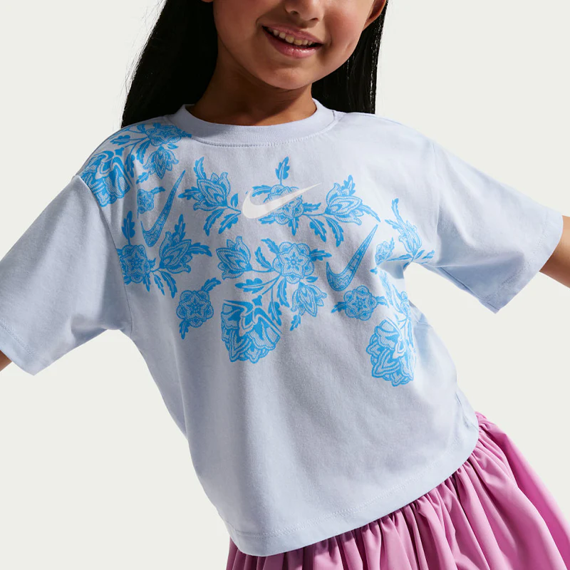 Lace It Up T-Shirt (G) - Image 3