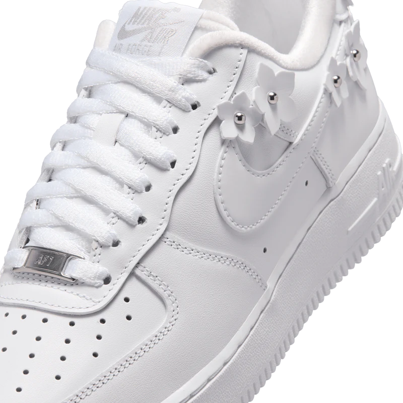 NIKE AIR FORCE 1 '07 W - Image 6