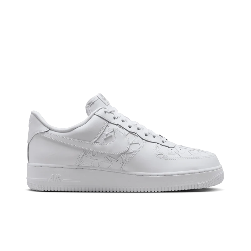 NIKE AIR FORCE 1 '07