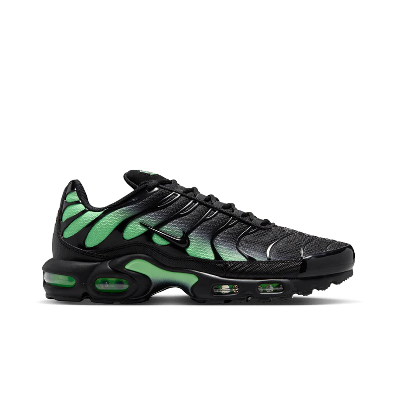 NIKE AIR MAX PLUS