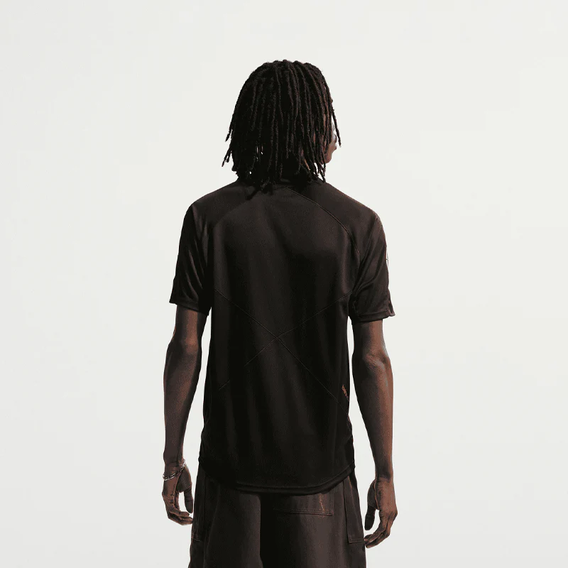 NIKE FAMILY REUNION SS TOP - Image 2