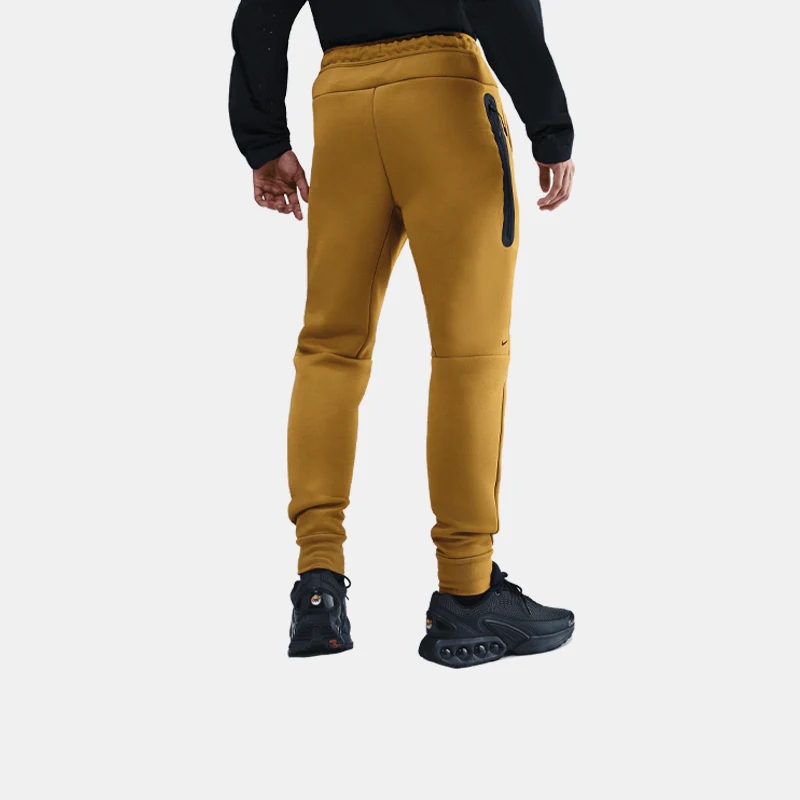 Tech Fleece Jogger - Image 2
