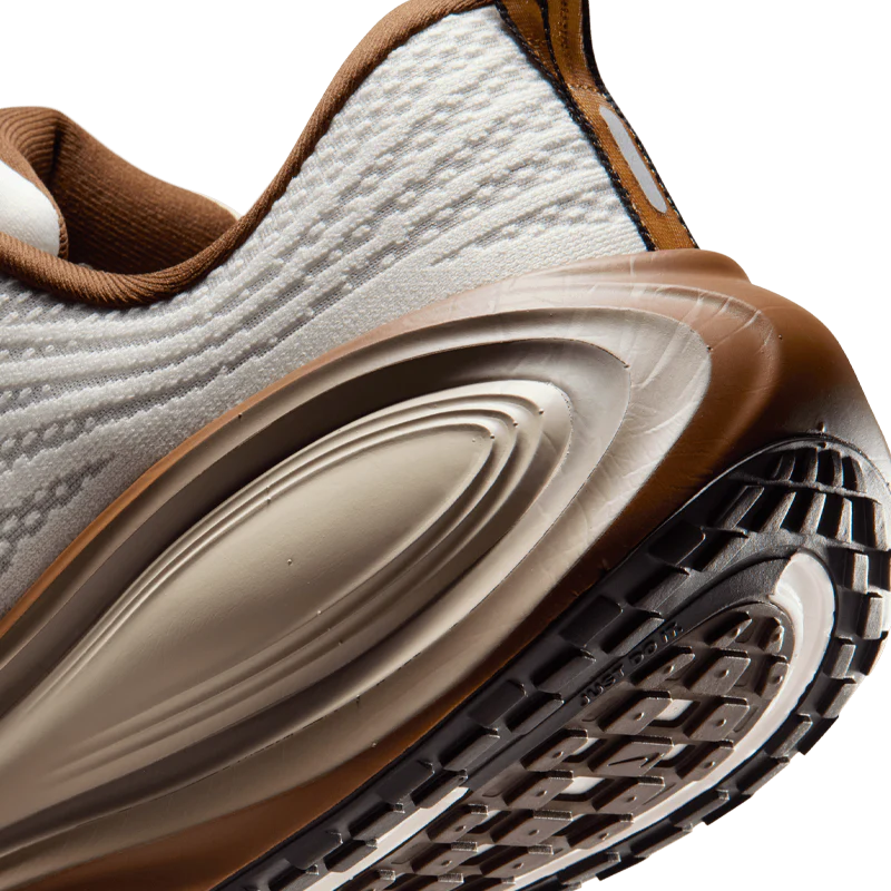 Vomero Plus QS - Image 7